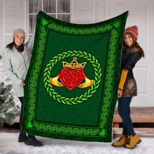 Claddagh Ireland Protection Green Blanket, St Patrick’s Day Blanket