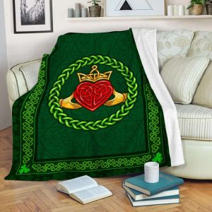 Claddagh Ireland Protection Green Blanket, St Patrick’s Day Blanket